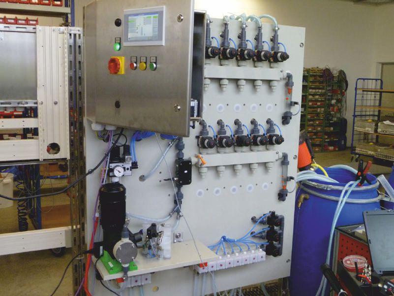 System dozowania w pralniach przemysłowych z przepływomierzem ultradźwiękowym Flowmax 44i
